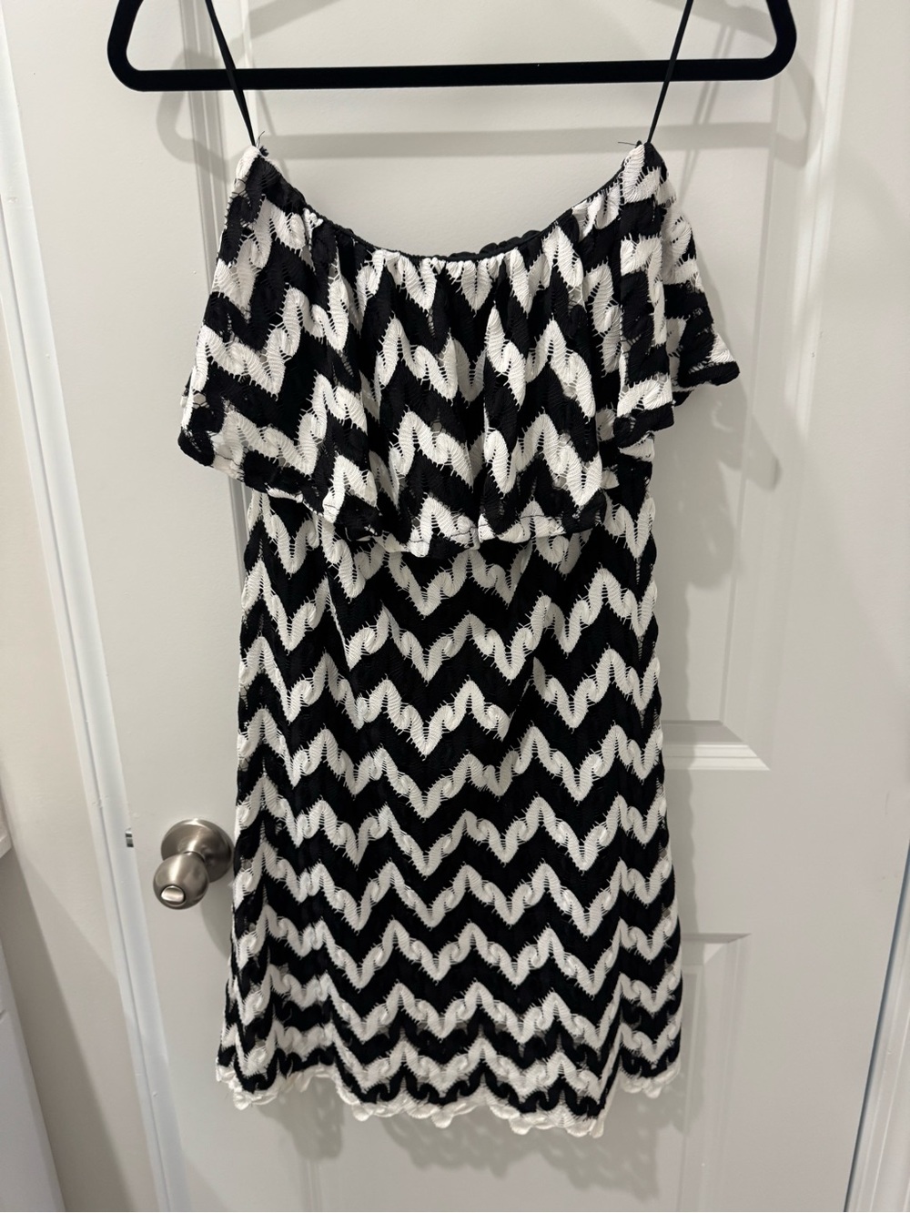 Judith March Black and White Chevron Strapless Dress